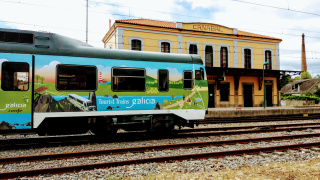 Trenes Turísticos de Galicia 2022 -Ribeira Sacra