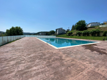 Piscinas Portomarín (1).jpg