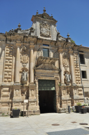 Mosteiro de Santo Estevo - Fachada (2).JPG