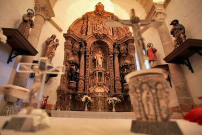 RS San Fiz de Cangas (Altar).jpg