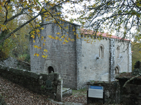 Iglesia de Santa María de Pesqueiras