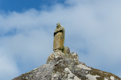 Iglesia y cruceiro Vilar de Ordelles (3)