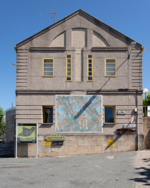 Mural Tumbas Antropomorfas (Esgos)_Un toque de Color en Ribeira Sacra-1.jpg