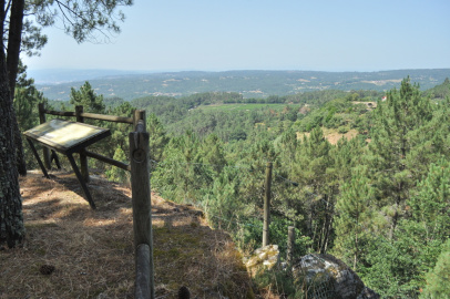 Miradoiro da Peroxa (9).JPG