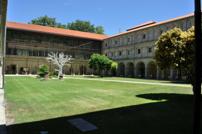 Mosteiro de Santo Estevo - Claustro dos Cabaleiros (6).JPG