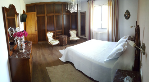 Casa Angusta (2).jpg